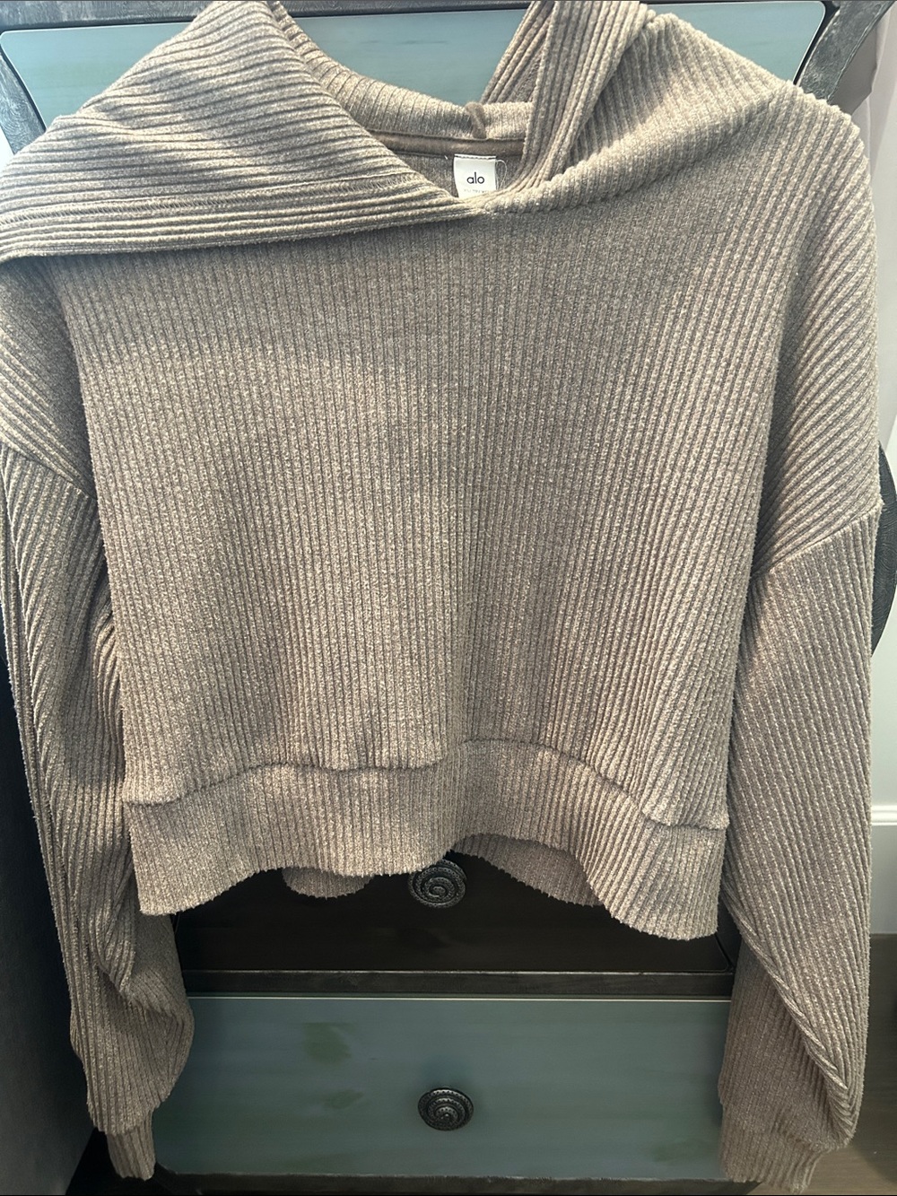 Alo Cropped Sweater Ribbed